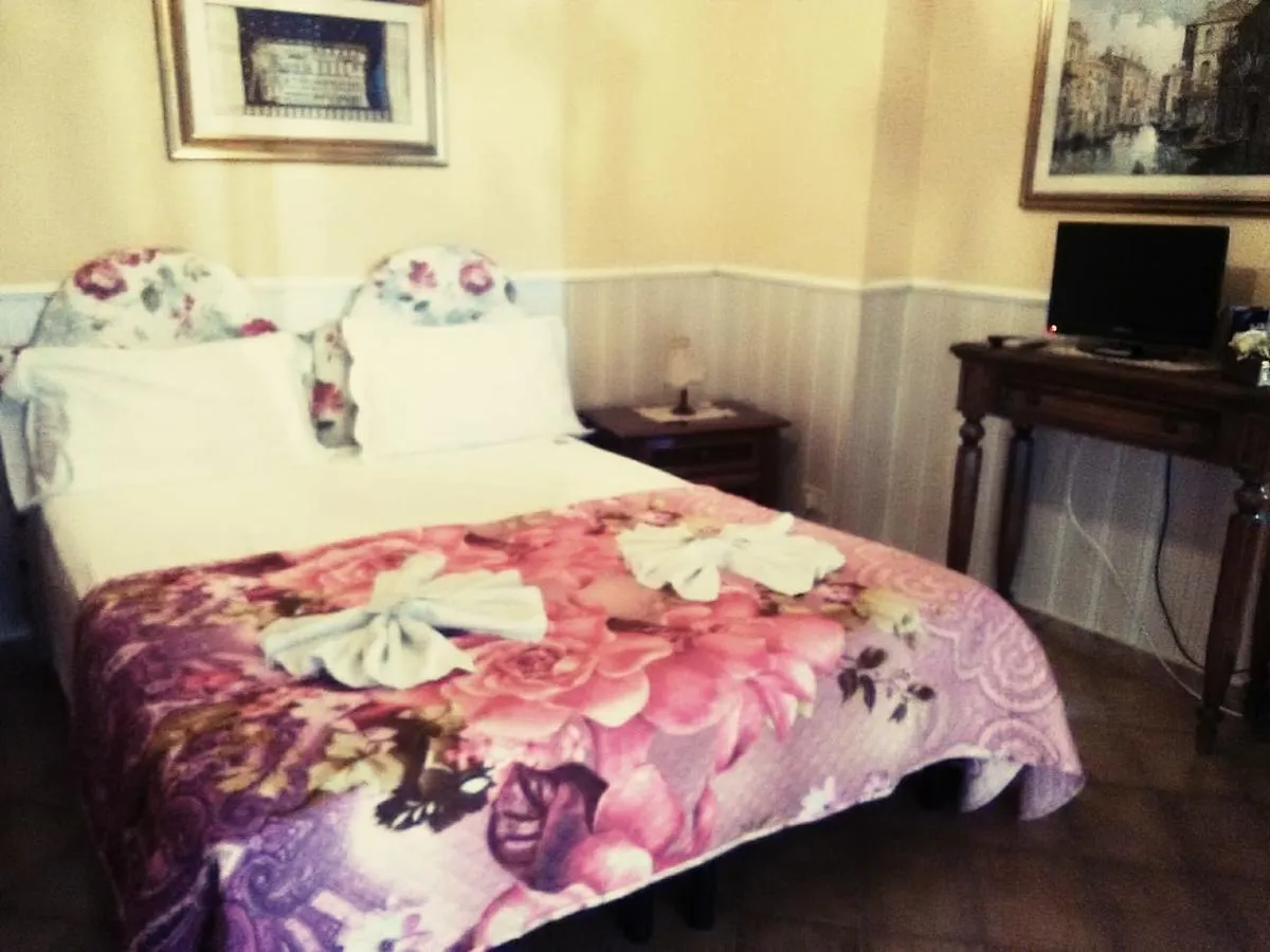 Hotel Hillary House Fiumicino